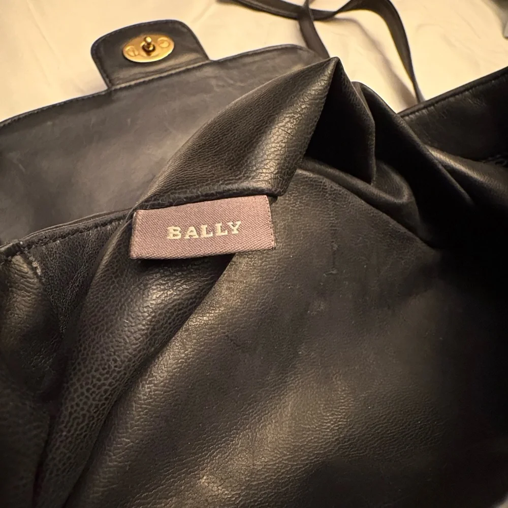 Bally S45 Shoulder Bag Suede Leather Woven Intrecciato Design in Dark Blue